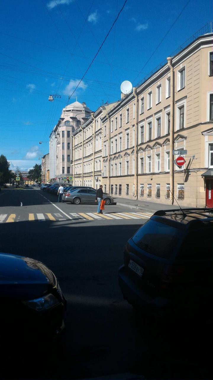 Apartment Na 7-Ya Krasnoarmeyskaya Saint Petersburg Exterior photo